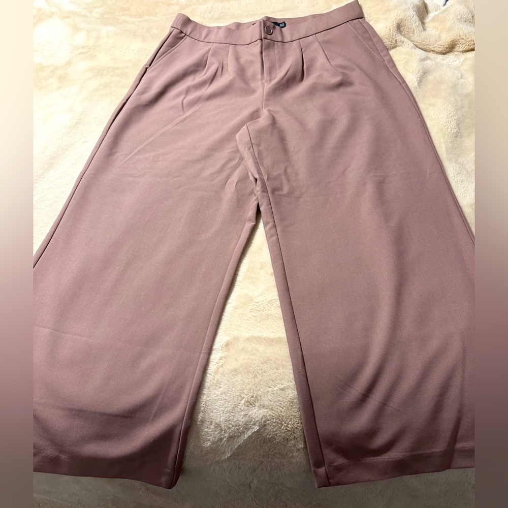 ✨ Studio by Torrid Wide Leg Trousers – Size 18R (Dusty Mauve)✨